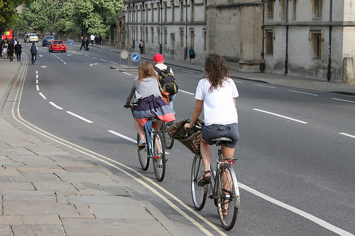 Cycling Oxford on High Street
