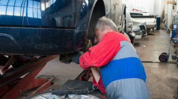 auto-repair-984929_640
