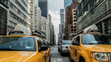 taxi-cab-381233_640