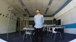 teacher-424739_640